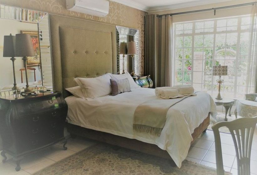 At 98 On Lynburn Guest House 2