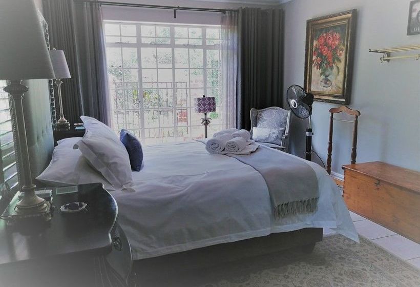 At 98 On Lynburn Guest House 3