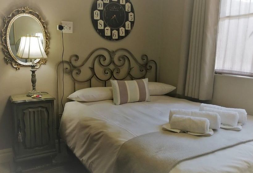 At 98 On Lynburn Guest House 5