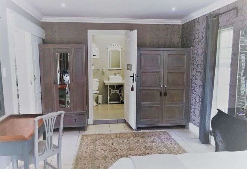 At 98 On Lynburn Guest House 6