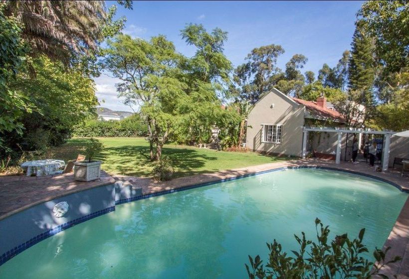 Pension Jardin De Fees Guest House