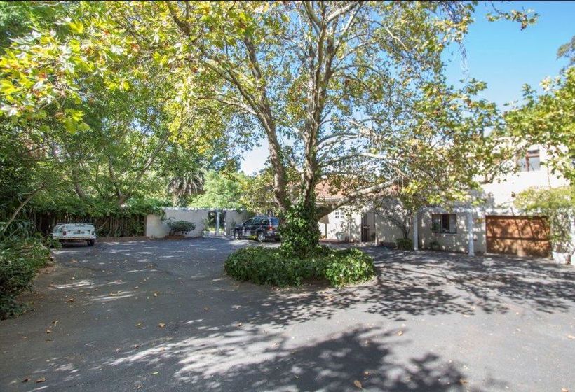 Pension Jardin De Fees Guest House 7