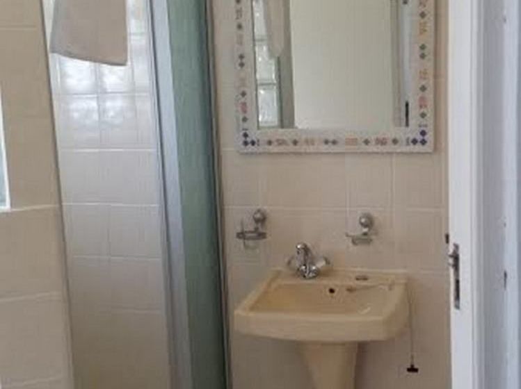 Pension (Hôtel basse catégorie) Lakeside Lodge 16