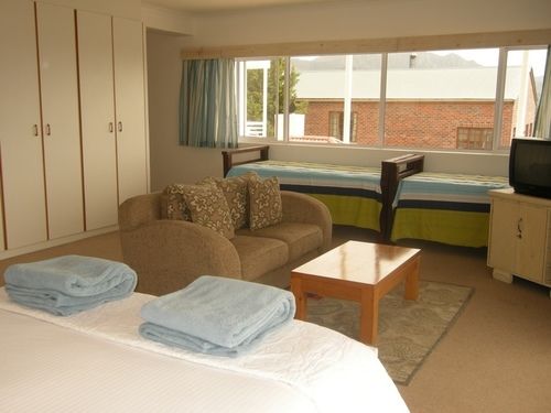 Pension (Hôtel basse catégorie) Lakeside Lodge 19