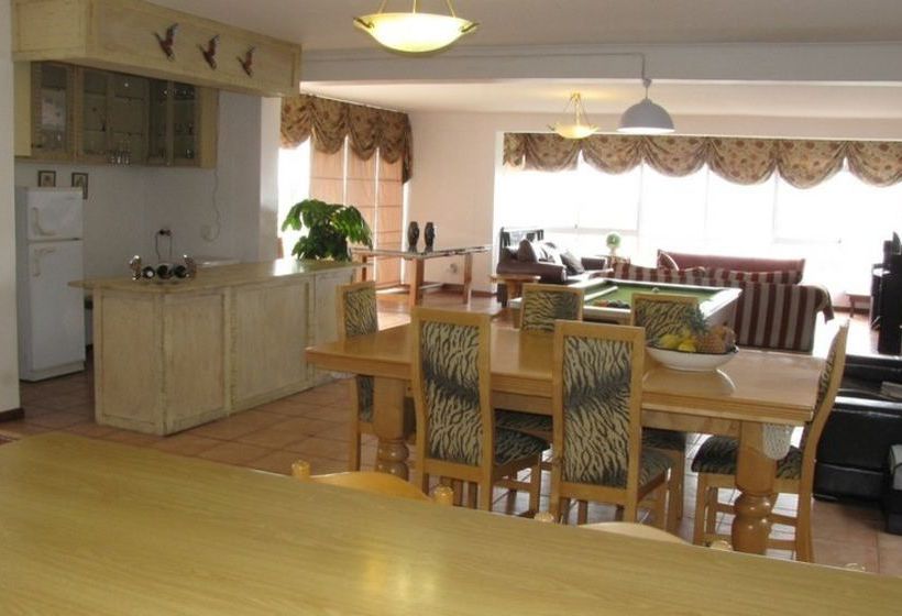 Pension (Hôtel basse catégorie) Lakeside Lodge 5