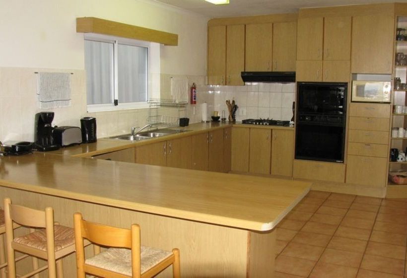 Pension (Hôtel basse catégorie) Lakeside Lodge 6