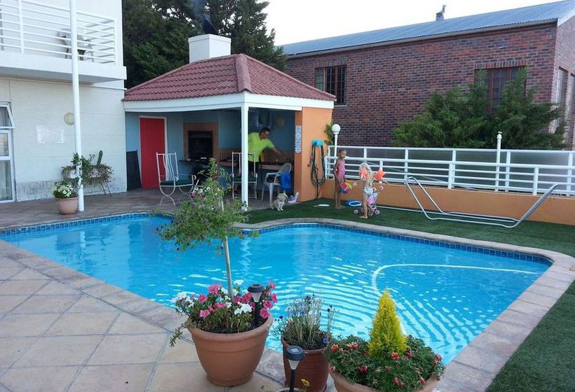 Pension (Hôtel basse catégorie) Lakeside Lodge 9