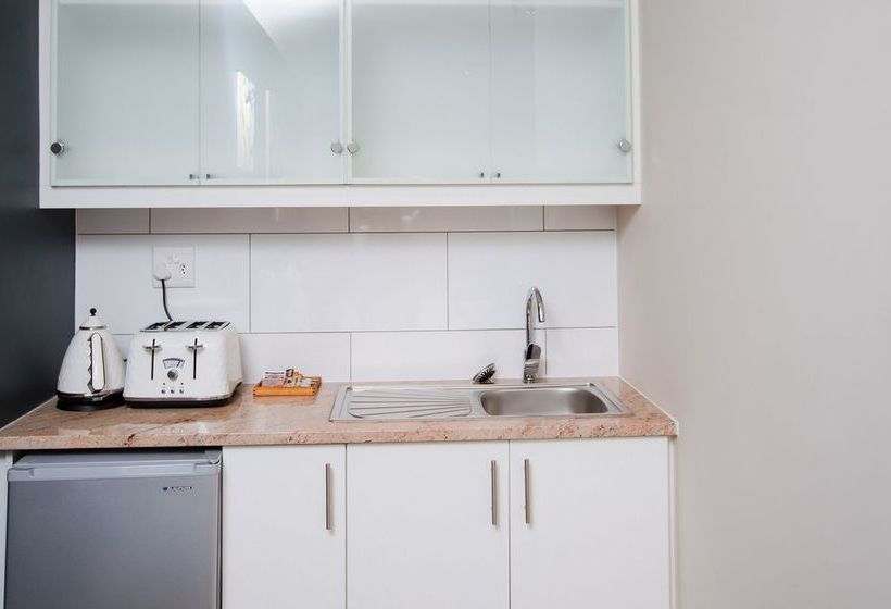 Hotel The New National Lodge & Conference 16