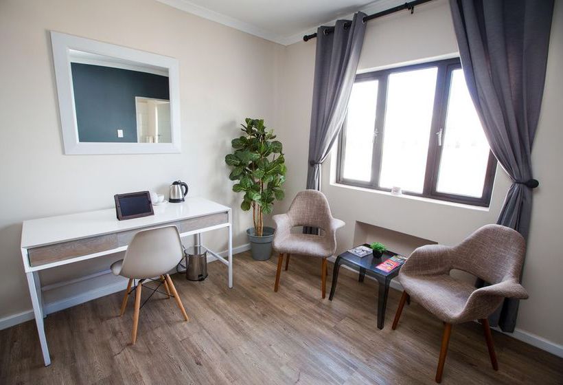 Hotel The New National Lodge & Conference 19