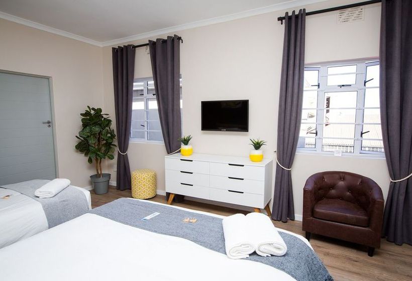 Hotel The New National Lodge & Conference 7