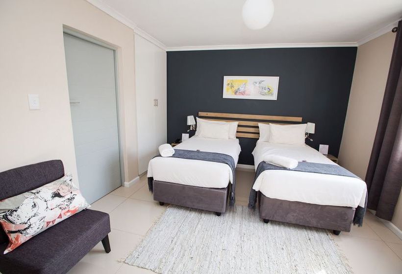 Hotel The New National Lodge & Conference 9