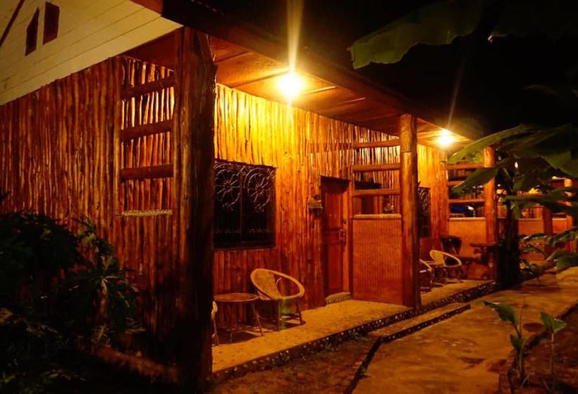 Hotel Khun Mai Baan Suan Resort 13