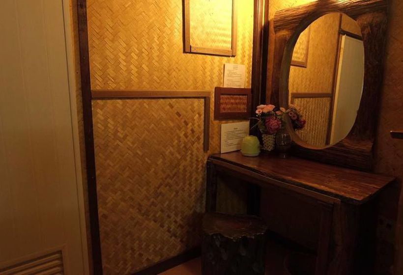 Hotel Khun Mai Baan Suan Resort 9