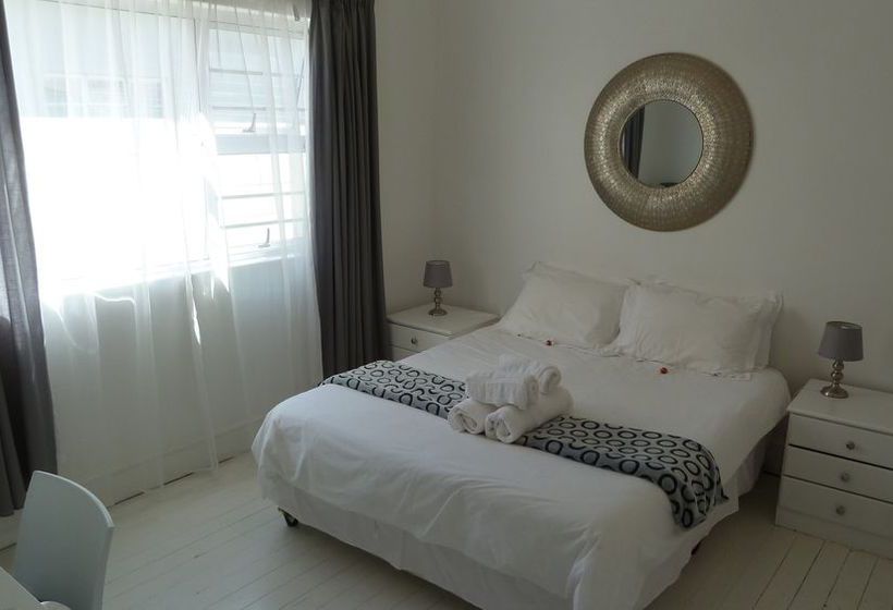 Pensão 20 On Dixton 10