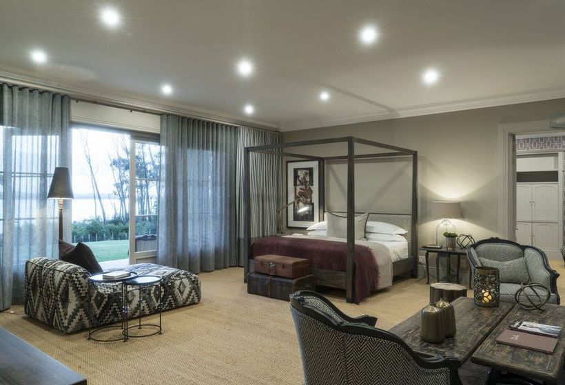 The Thatch House Boutique 15