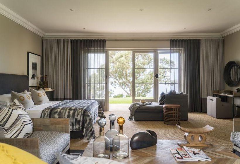 The Thatch House Boutique 16