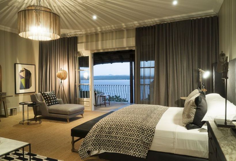 The Thatch House Boutique 20