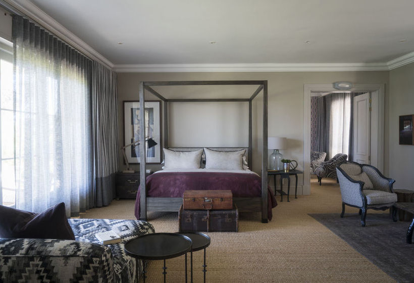 The Thatch House Boutique 4