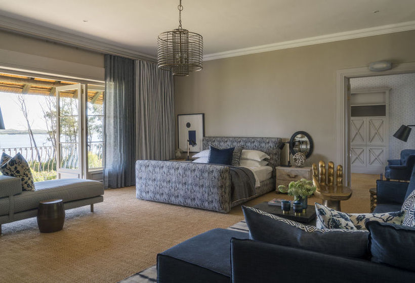 The Thatch House Boutique 6