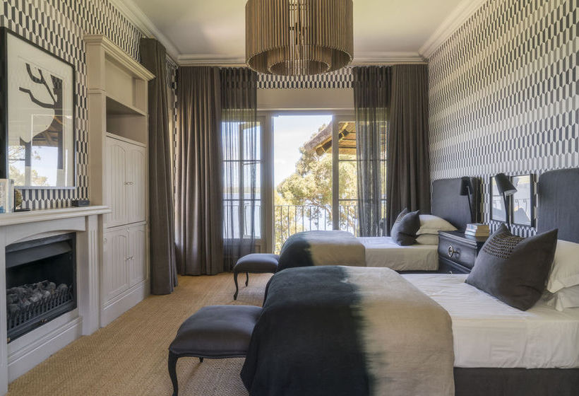 The Thatch House Boutique 7