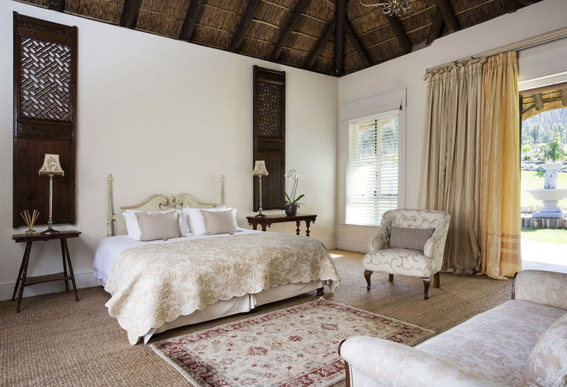 The Thatch House Boutique 9