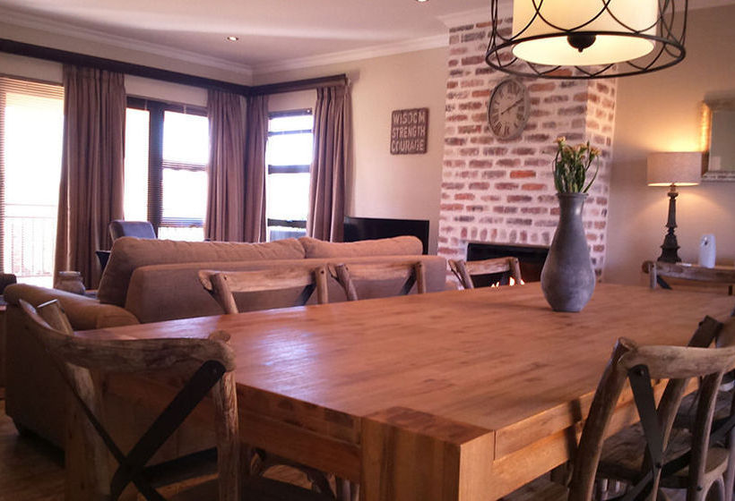 Hotel Pont De Val Riverside Escape 11