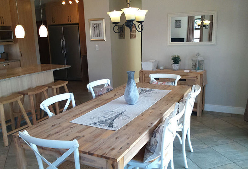 Hotel Pont De Val Riverside Escape 12