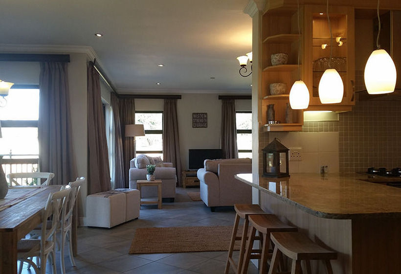 Hotel Pont De Val Riverside Escape 14