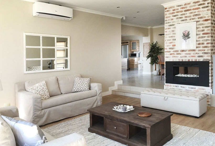 Hotel Pont De Val Riverside Escape 19