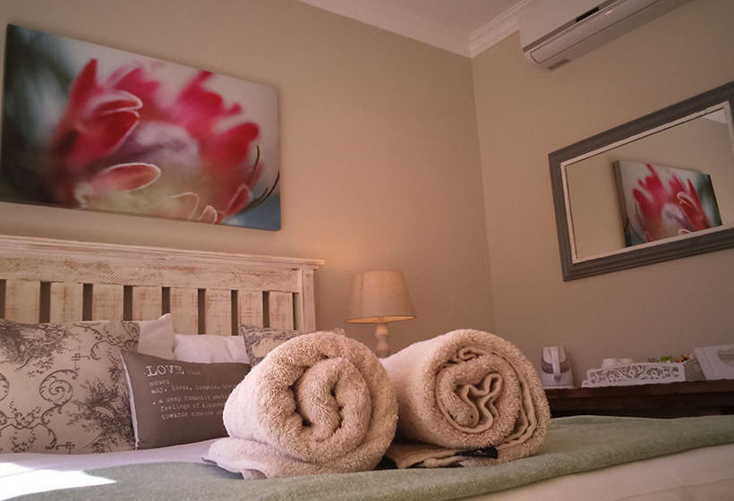 Hotel Pont De Val Riverside Escape 2