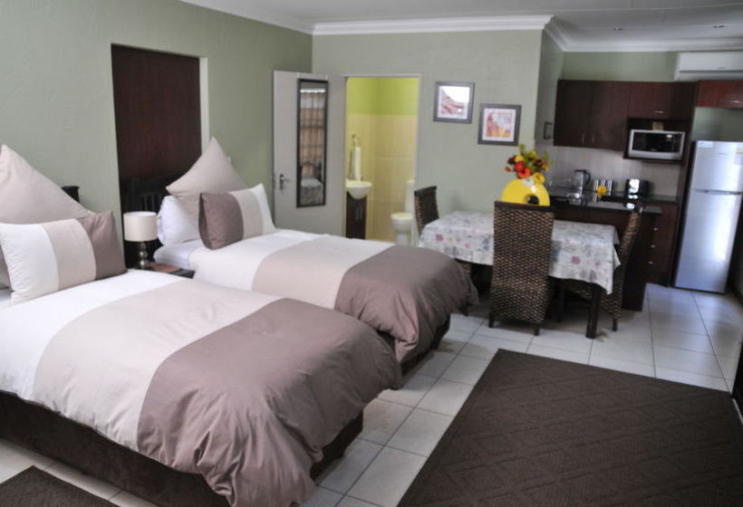 Pension Summer Garden Guest House The Palms 19