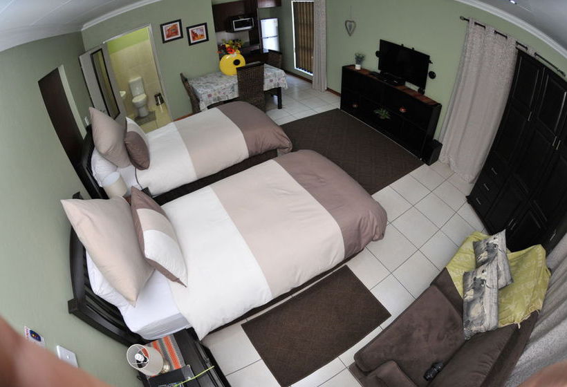 Pension Summer Garden Guest House The Palms 20