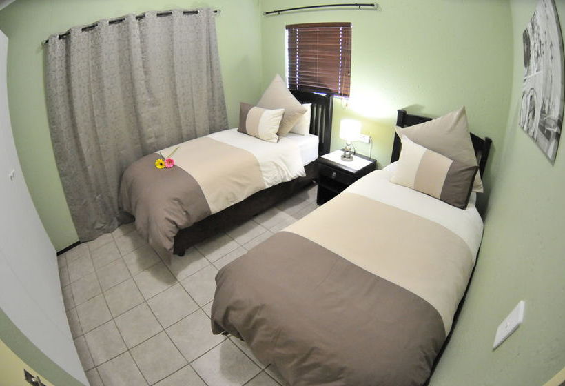 Pension Summer Garden Guest House The Palms 3