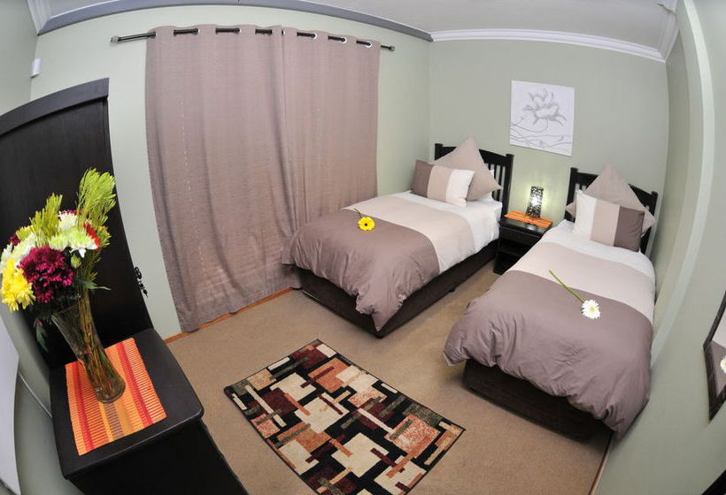 Pension Summer Garden Guest House The Palms 4