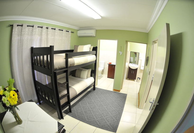 Pension Summer Garden Guest House The Palms 8