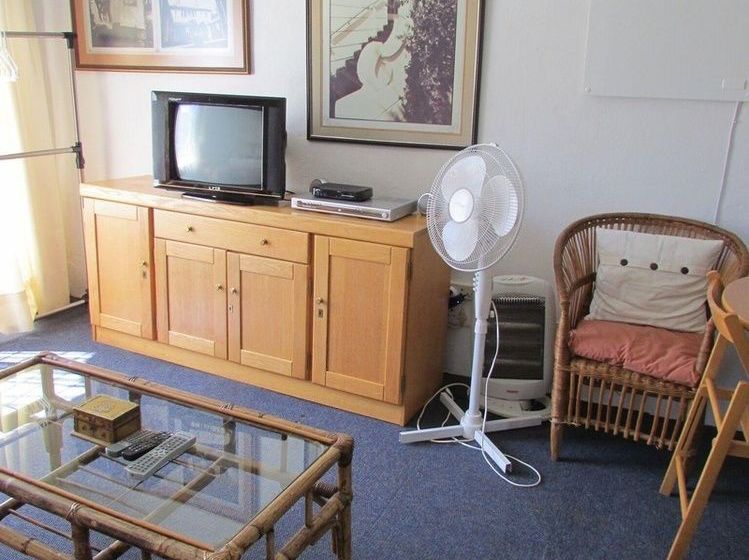 Absolute Leisure Cottages 4