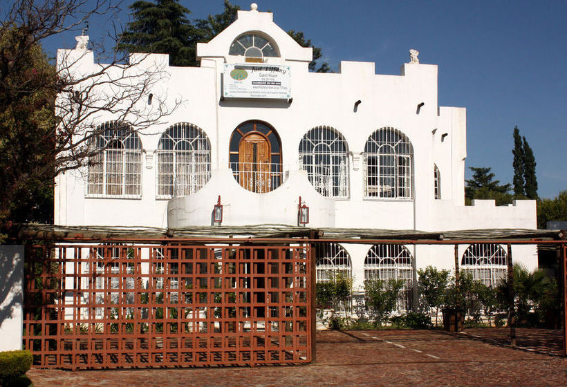 Pensión Just Tiffany Guest House Potchefstroom Noroeste
