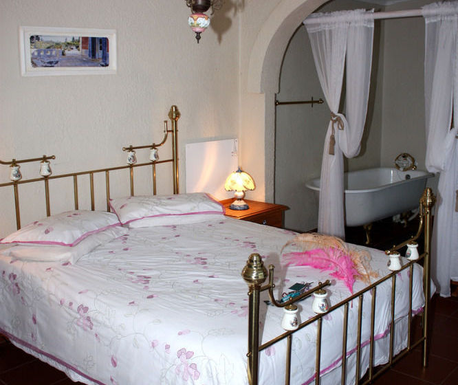 Pension Just Tiffany Guest House 11