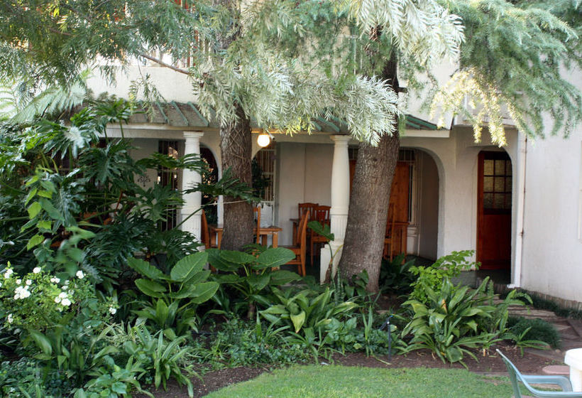 Pension Just Tiffany Guest House 9