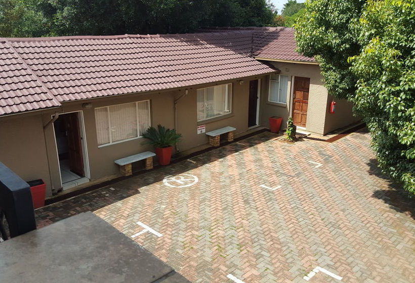 Pension African Sky Guesthouse 13