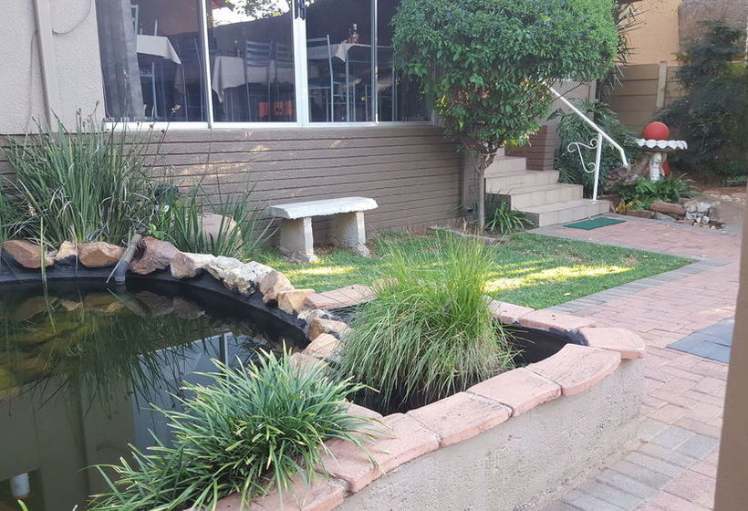 Pension African Sky Guesthouse 14