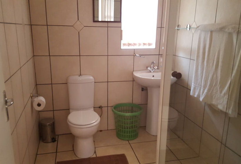 Pension African Sky Guesthouse 6