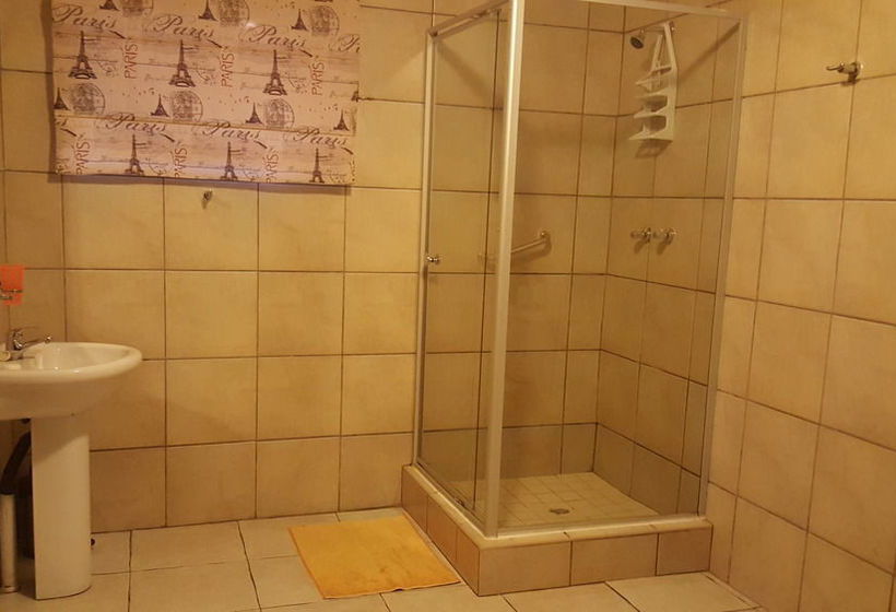 Pension African Sky Guesthouse 7