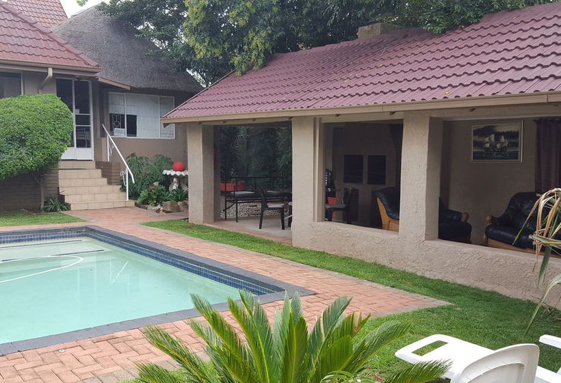 Pension African Sky Guesthouse 8