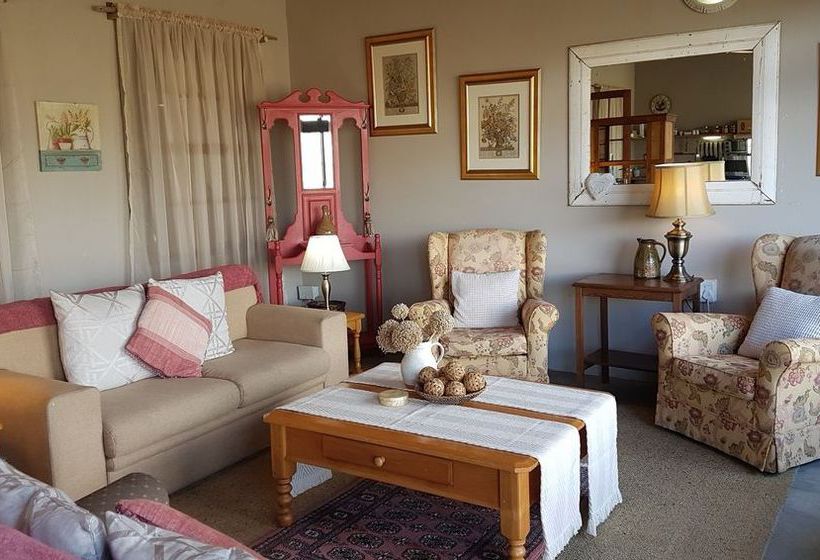 Karoo View Cottages 20