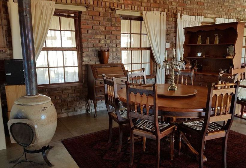 Karoo View Cottages 8