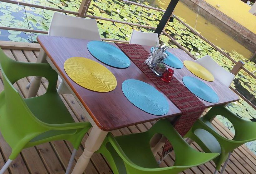 Hotel Bambuu Lakeside Lodge 16