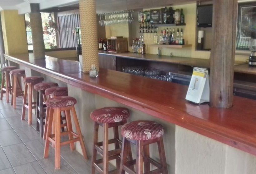 Hotel Bambuu Lakeside Lodge 18