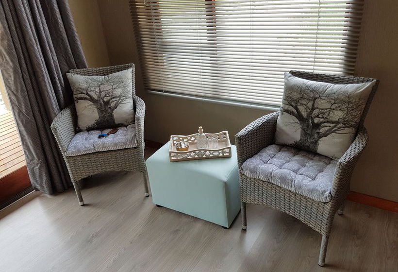 Hotel Bambuu Lakeside Lodge 5