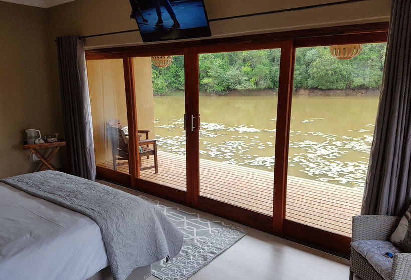Hotel Bambuu Lakeside Lodge 9